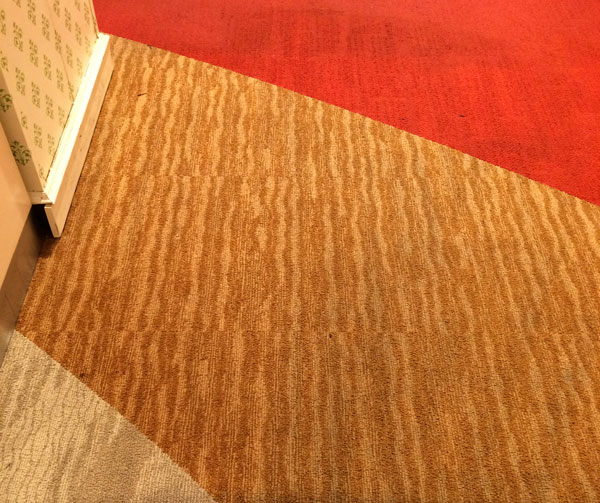 カーペット洗浄後